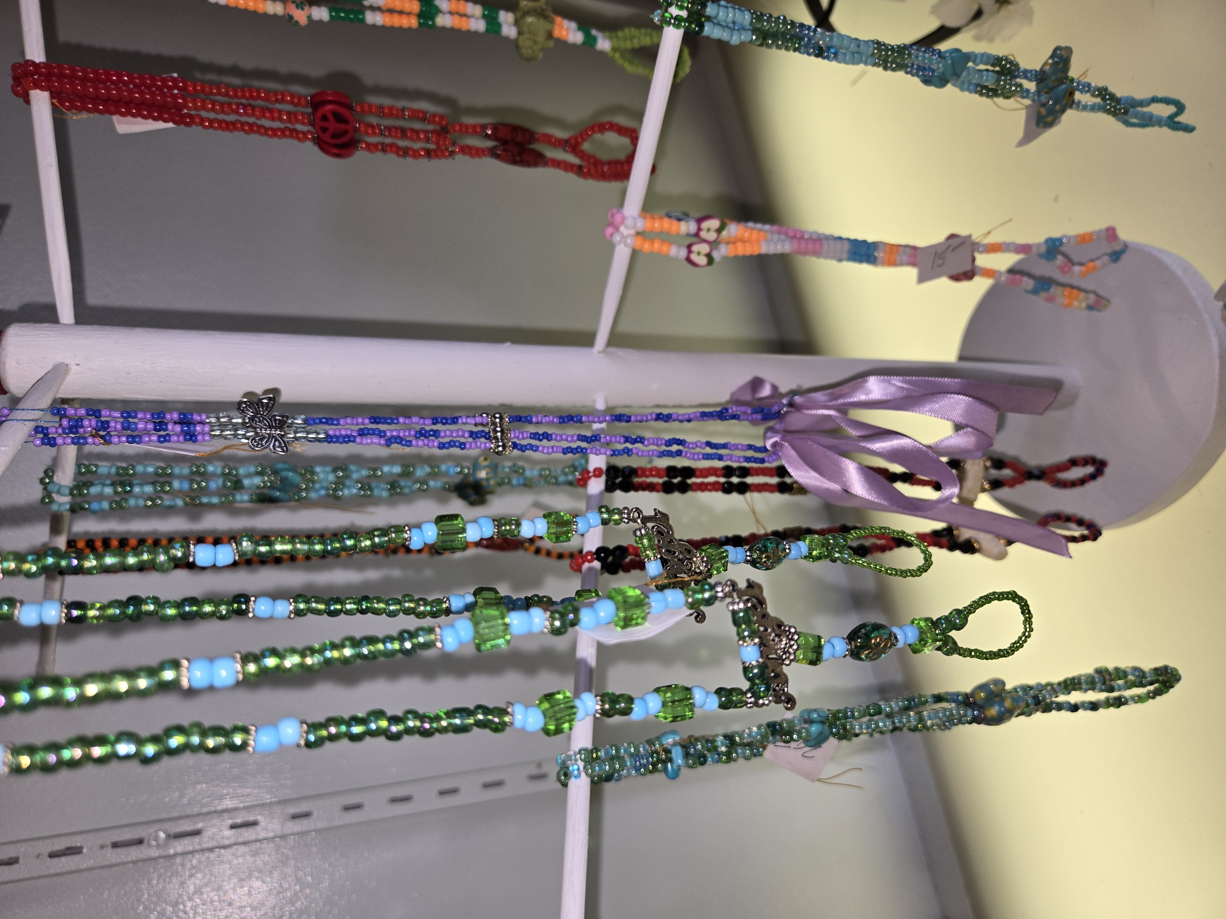 Image of a zoom in of necklace crafts!